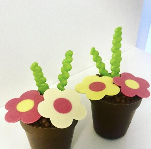 Bloemstukje volledig uit chocolade
