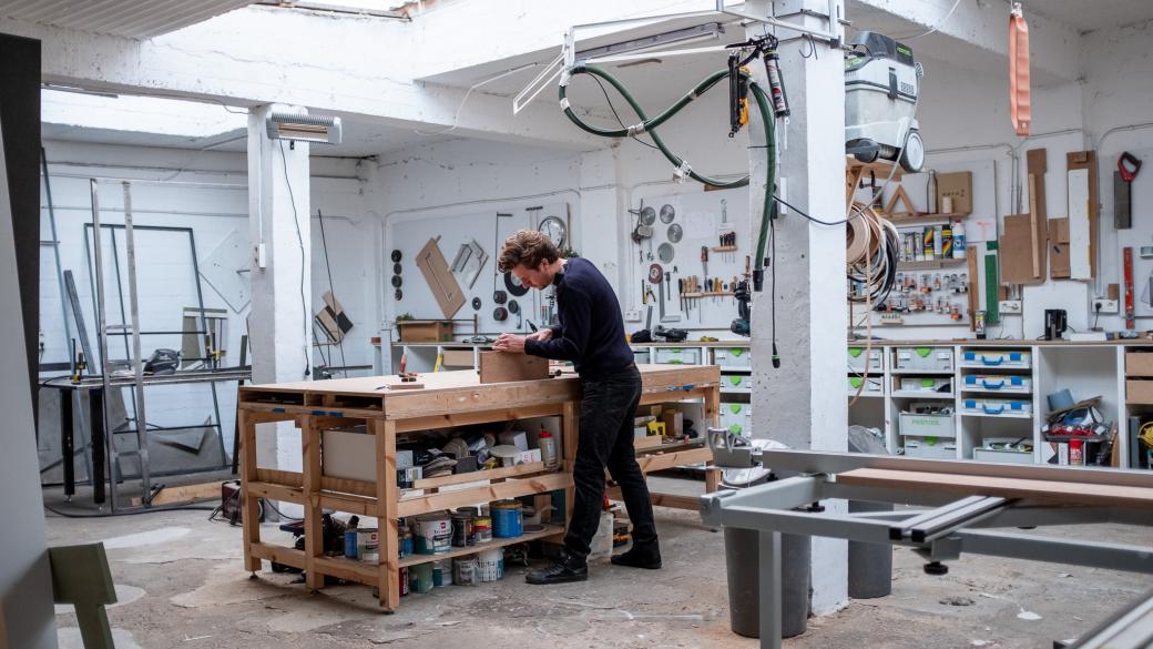 Carl in het atelier