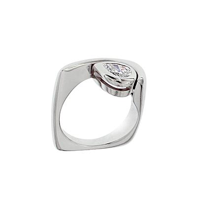 Photo of Ring in white Gold set with a Diamond
