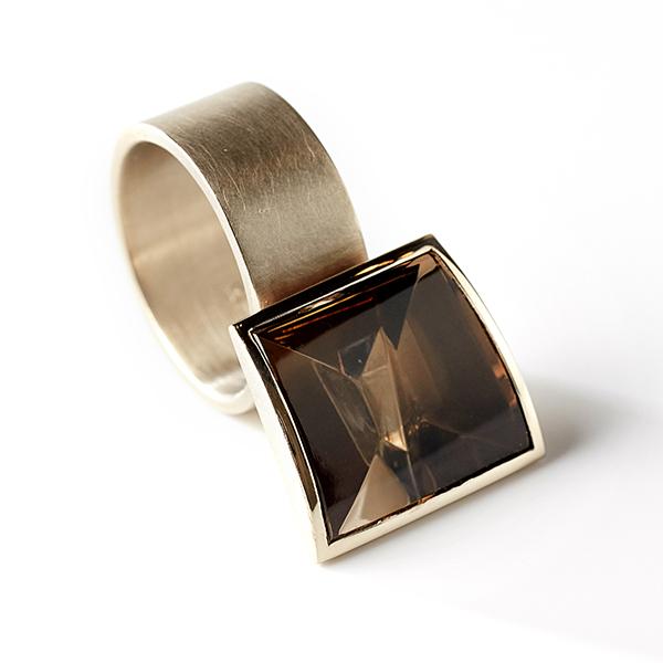 Hidden Secret ring in 18k cognac gold with smokey quartz