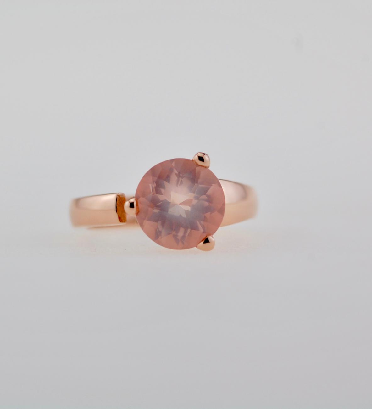 Ring rosé goud met rozenkwarts.