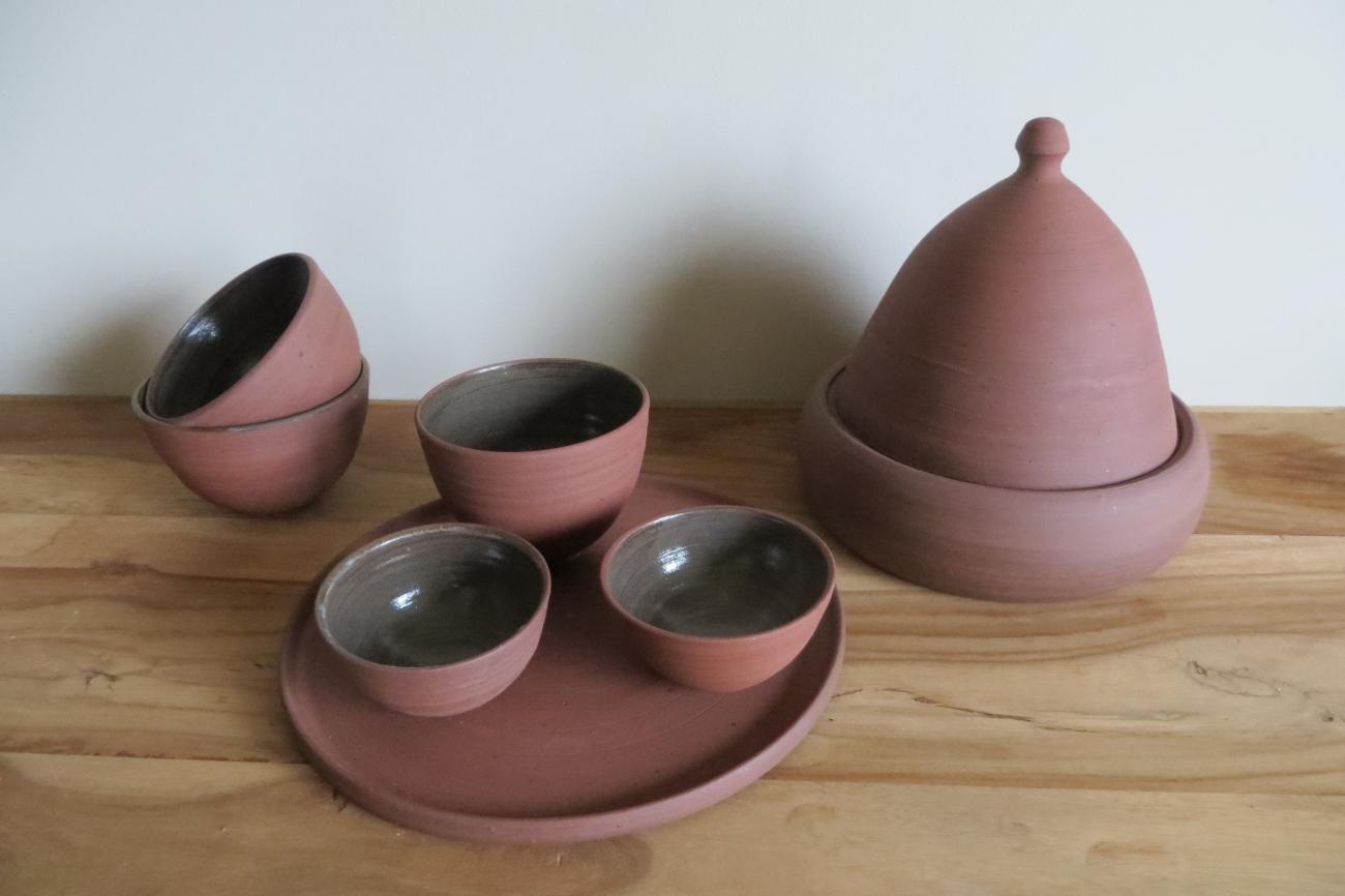 Tajine, bord en kommetjes