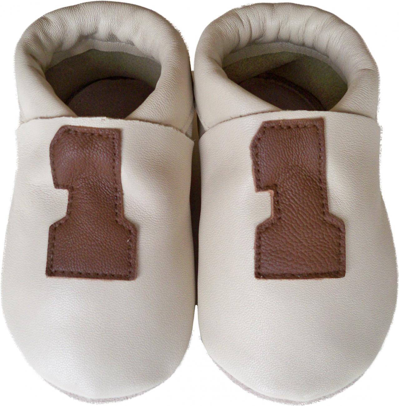 Babyslofje in beige + "1"