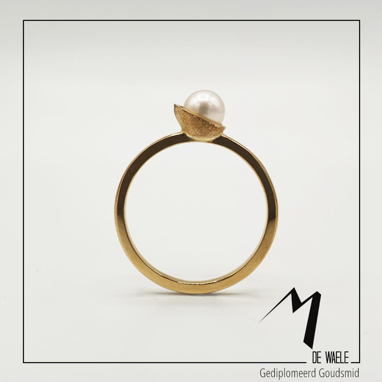 ring met parel