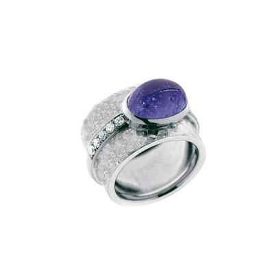 Photo of Ring in white Gold & Diamonds set with Tanzanite