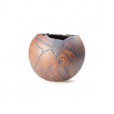 urn in Ferrum afwerking