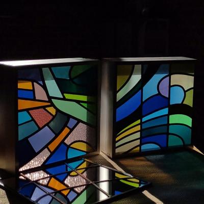 Glasraam gemonteerd in lightbox met dimmer